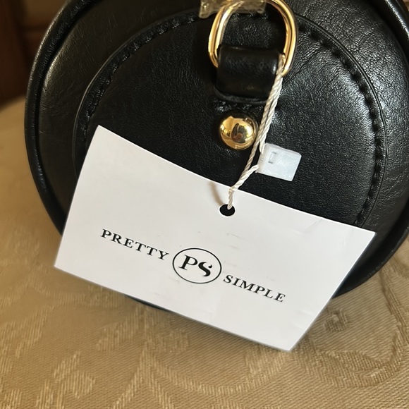 Bellamy Barrel Bag by Pretty Simple - Picture 7 of 8